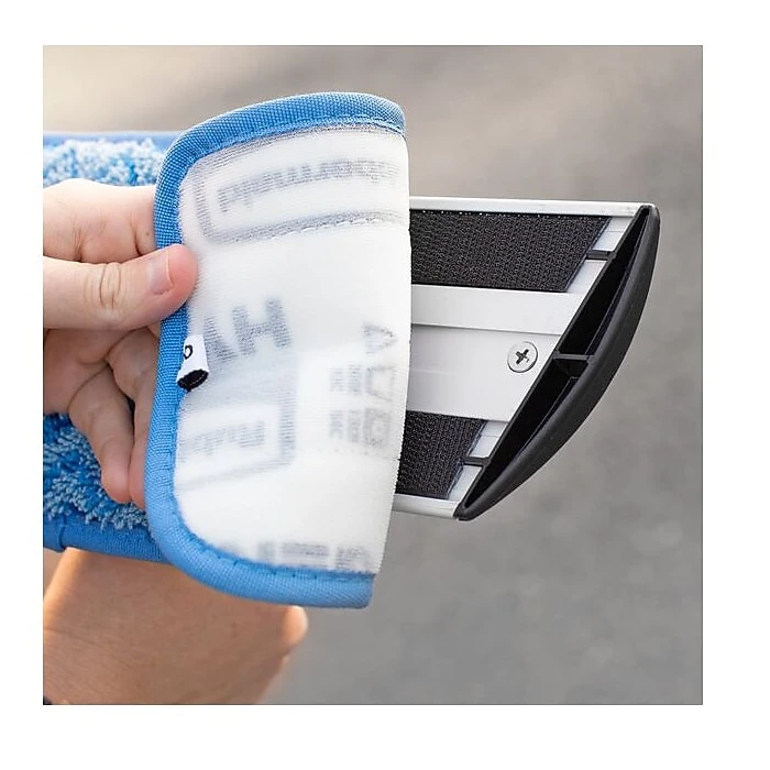 Rubbermaid HYGEN 11" Quick Connect Microfiber Wall/Stair Wet Mop Pad (FGQ82000BL00 ) - Image 4